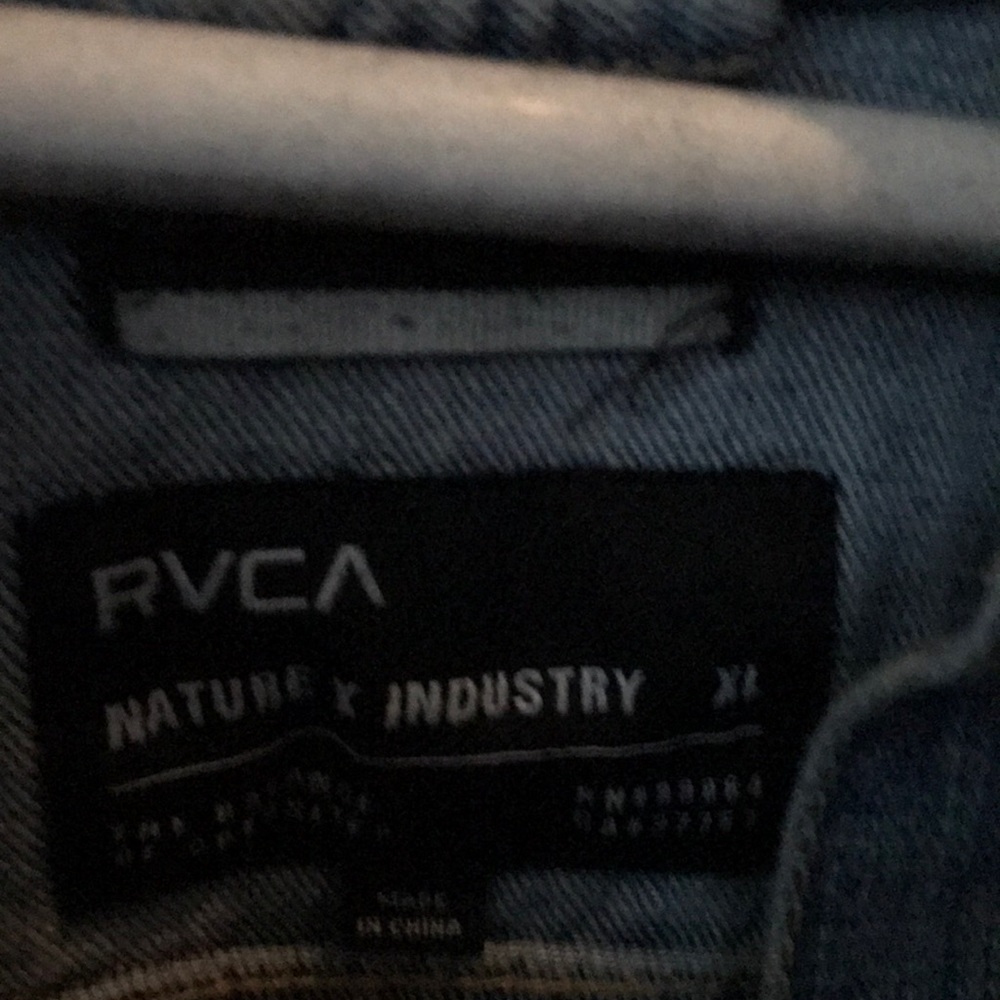 Jacket - Picture 3 of 4